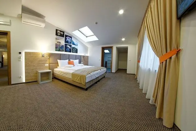 Comfort Tek Büyük Yataklı Oda
