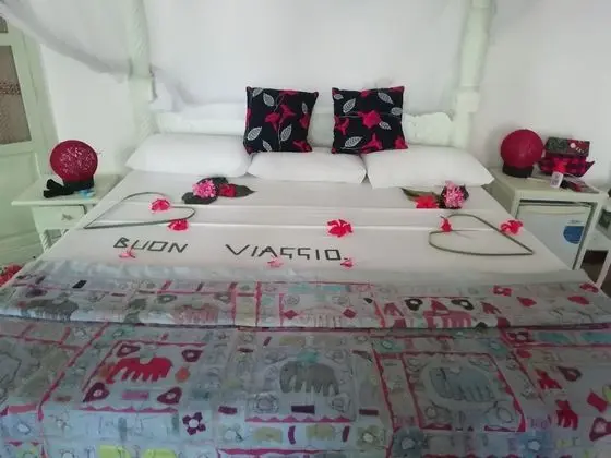 Superior Tek Büyük veya İki Ayrı Yataklı Oda, Havuz Manzaralı
