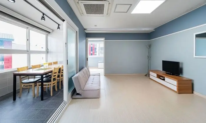 #401 (Two Beds, Barbeque)