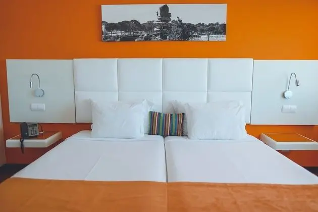 Aquashow Twin 2 Standard Room