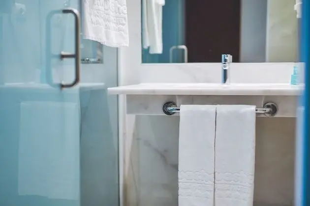 Aquashow Twin 2 Standard Room