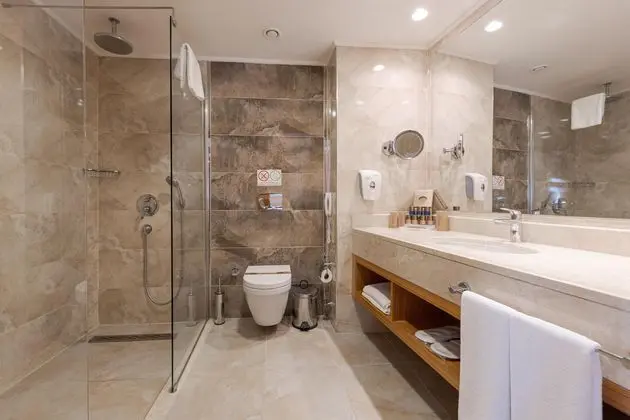 https://images.etstur.com/imgproxy/resize/2560x1440/files/images/hotelImages/etsrooms/441/Aquasis_Deluxe_Resort___Spa_20260112132116_1.jpg