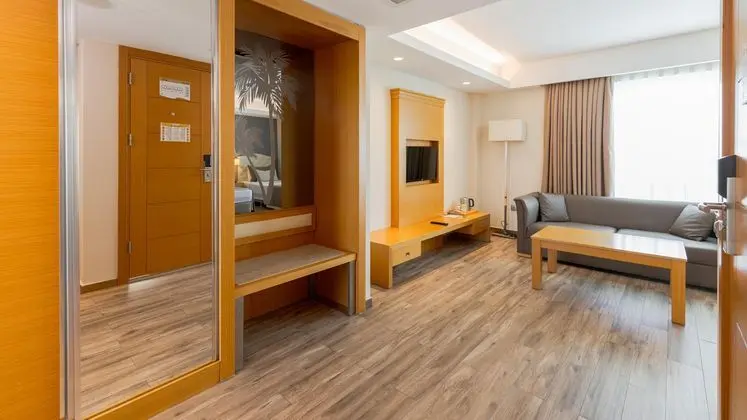 https://images.etstur.com/imgproxy/resize/2560x1440/files/images/hotelImages/etsrooms/441/Aquasis_Deluxe_Resort___Spa_20260112133656_3.jpg