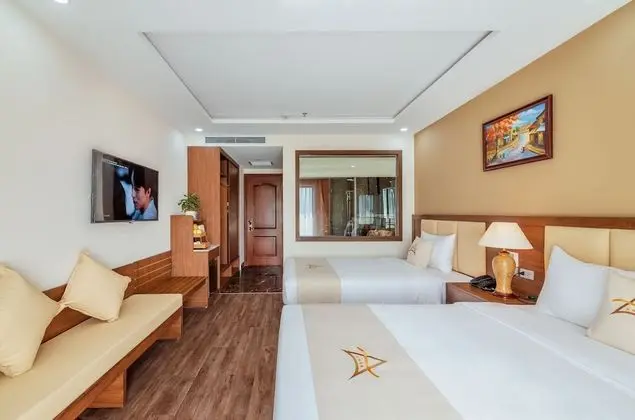 Deluxe Tek Büyük veya İki Ayrı Yataklı Oda, Balkon, Deniz Manzaralı