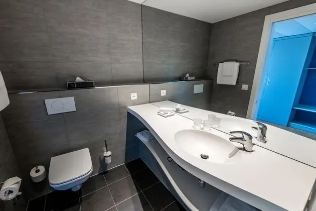 Room L