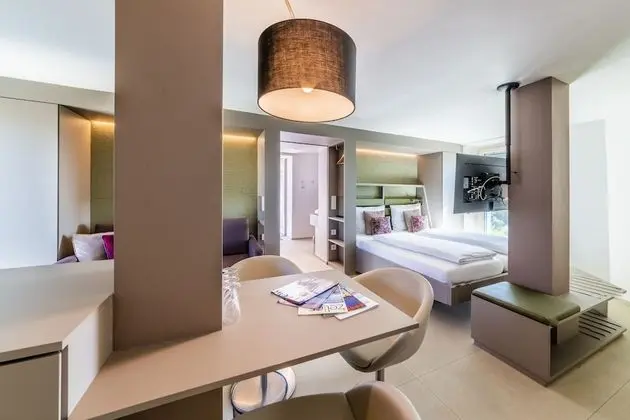 Tek Büyük Yataklı Oda, Balkon (Etagenzimmer)