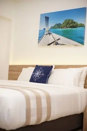 Deluxe King Room with Balcony