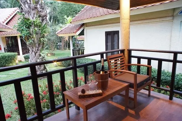 Deluxe King Room with Balcony