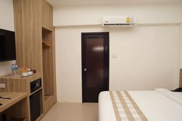 Deluxe King Room with Balcony