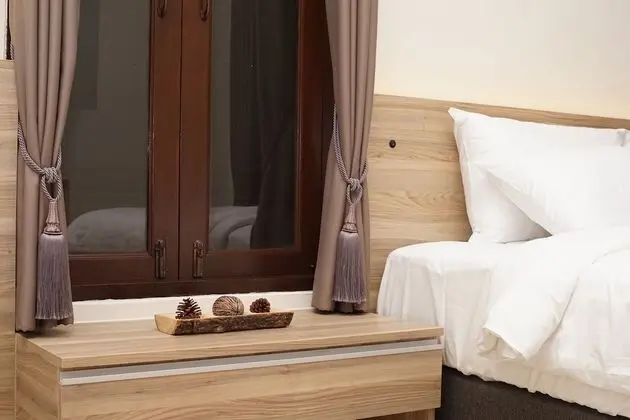 Deluxe Twin Room with Balcony