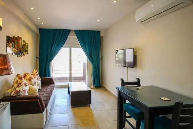 Comfort Apart Daire, 1 Yatak Odası, Sigara İçilmez, Havuz Manzaralı