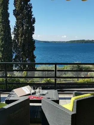Tek Büyük Yataklı Oda, Göl Manzaralı