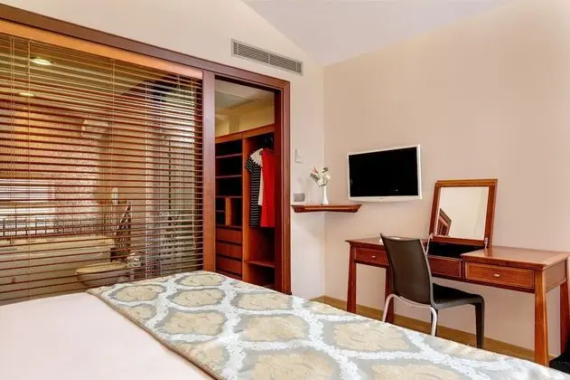 Hill Suite Sea View