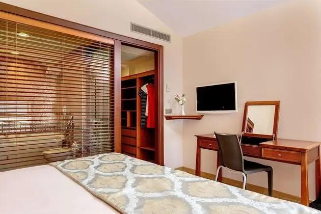 Hill Suite Sea View