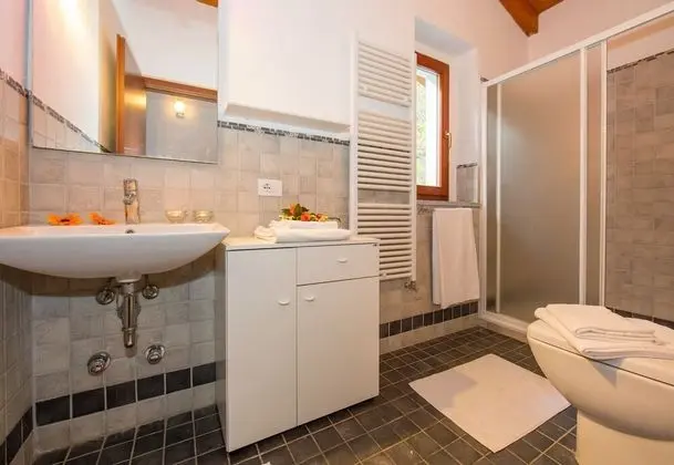 Family Sıra Ev, Birden Çok Yatak, Bahçeli (Villa Aquila)