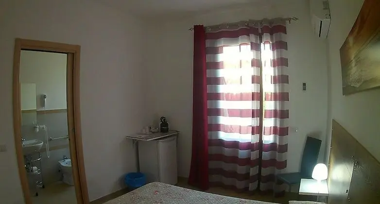 Üç Kişilik Oda, Bahçe Manzaralı