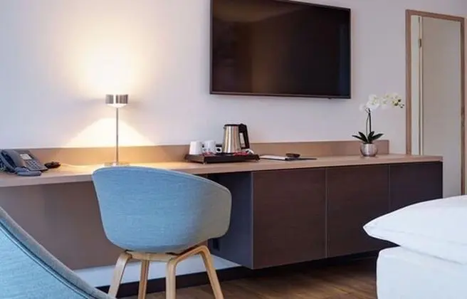 Business Tek Büyük Yataklı Oda