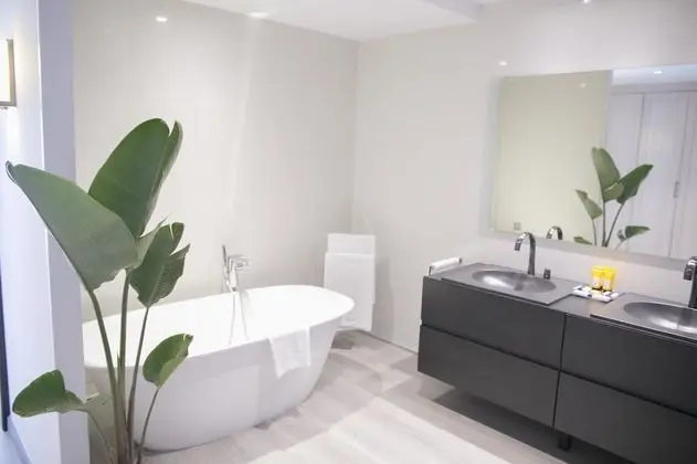 Suite junior (Máximo 2 Adultos + 2 Children)