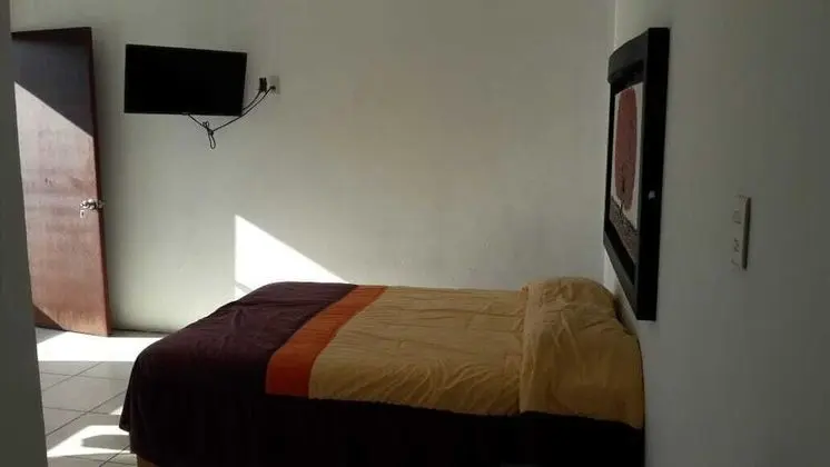 Business Tek Büyük Yataklı Oda