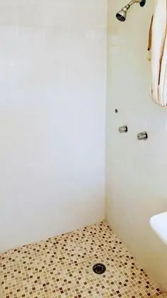 Business Tek Büyük Yataklı Oda