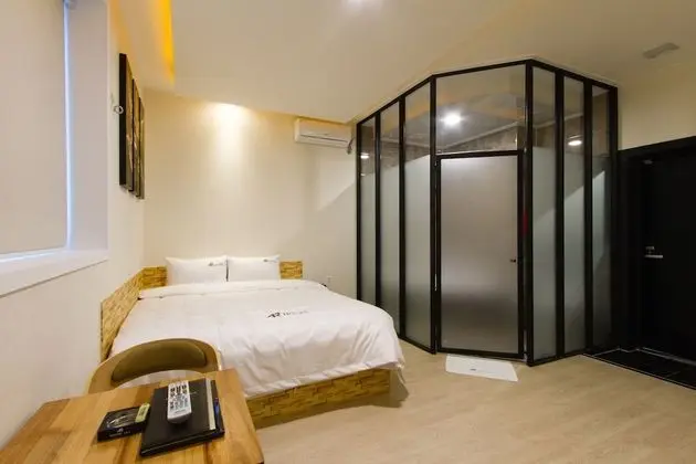 Deluxe Tek Büyük Yataklı Oda