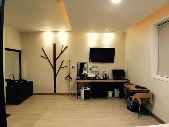 Deluxe Tek Büyük Yataklı Oda, Sıcak Su Havuzu