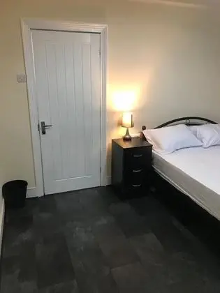 Classic Tek Büyük Yataklı Oda