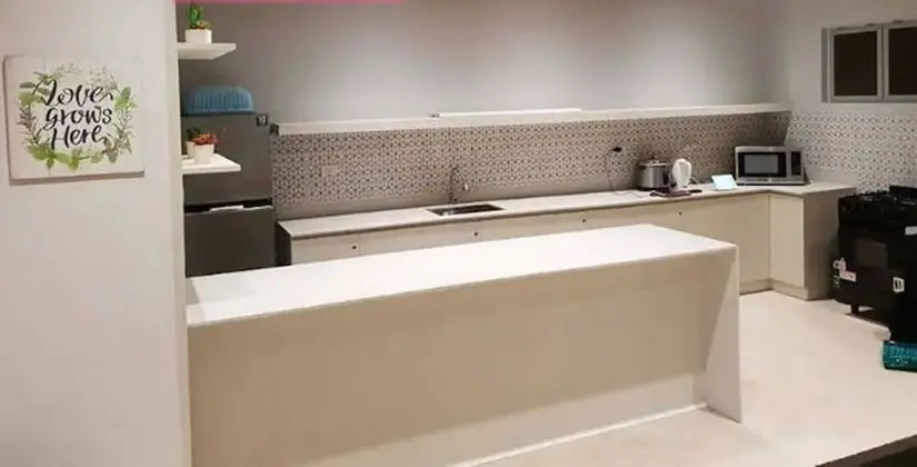 Villa (B)