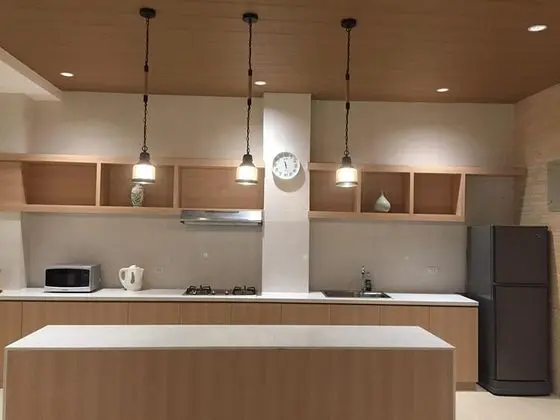 Villa (B)