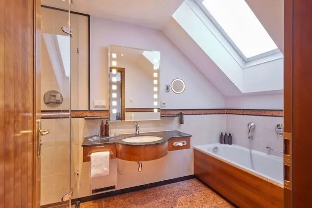 Süit, 1 En Büyük (King) Boy Yatak, Bahçe Manzaralı (Balcony)