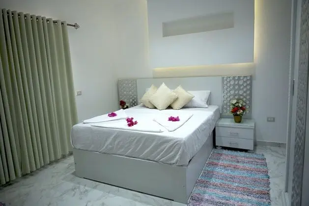 Comfort Dağ Evi, 1 Yatak Odası, Havuz Manzaralı