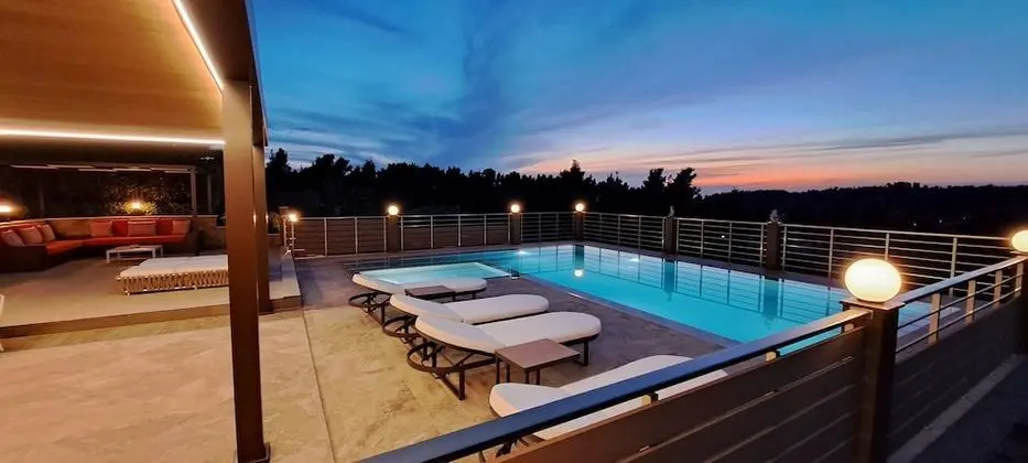 Luxury Villa, 3 Yatak Odası, Havuz Manzaralı