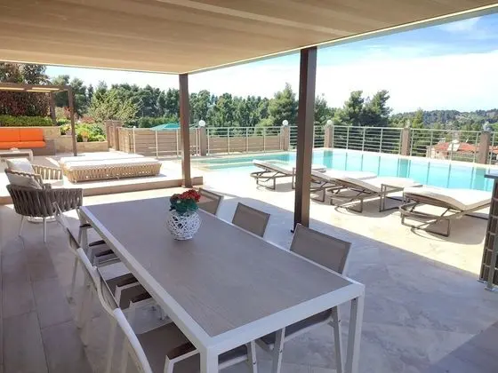 Luxury Villa, 3 Yatak Odası, Havuz Manzaralı