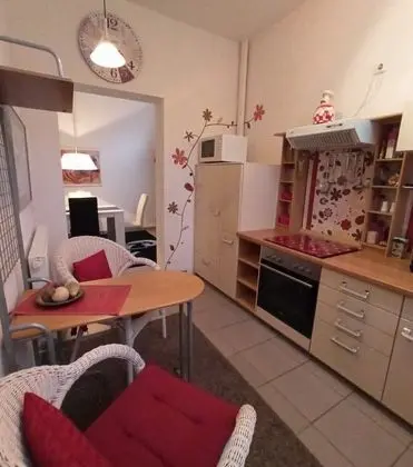 Tek Büyük Yataklı Oda, 1 Çift Kişilik Yatak
