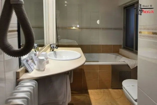 Basic Tek Büyük Yataklı Oda