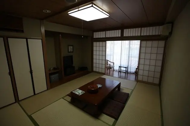Traditional Dört Kişilik Oda (Japanese Style)
