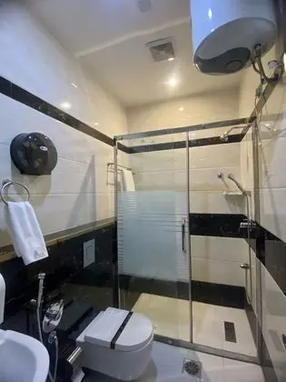 Tek Büyük Yataklı Oda, Jakuzi