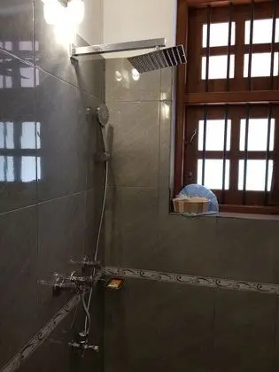 Deluxe Room with Shared Bathroom