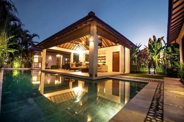 Villa, 5 Yatak Odası, Kişiye Özel Havuzlu