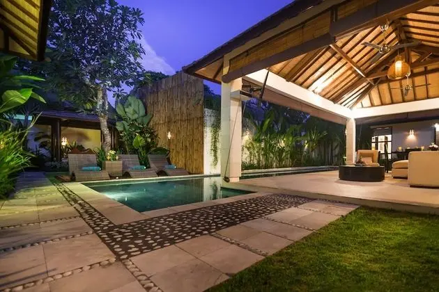 Villa, 5 Yatak Odası, Kişiye Özel Havuzlu