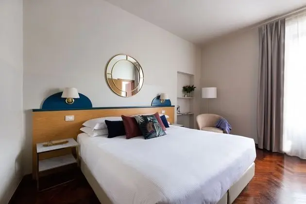 Tek Büyük veya İki Ayrı Yataklı Oda, Banyolu/Duşlu