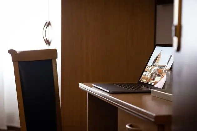 Tek Büyük veya İki Ayrı Yataklı Oda, Banyolu/Duşlu