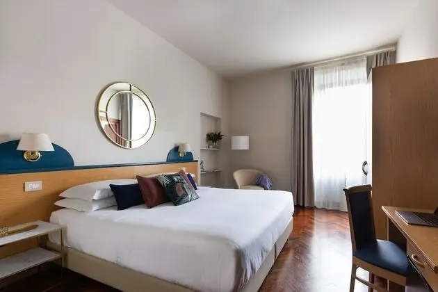 Tek Büyük veya İki Ayrı Yataklı Oda, Banyolu/Duşlu