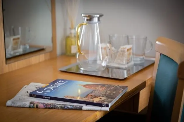 Tek Büyük veya İki Ayrı Yataklı Oda (Private External Bathroom)