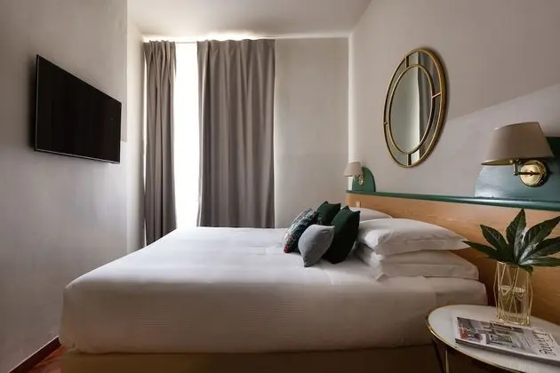 Tek Büyük veya İki Ayrı Yataklı Oda (Private External Bathroom)