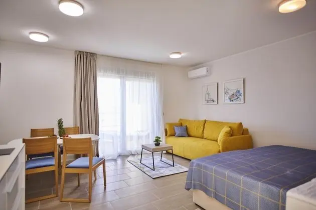 Stüdyo, Balkon