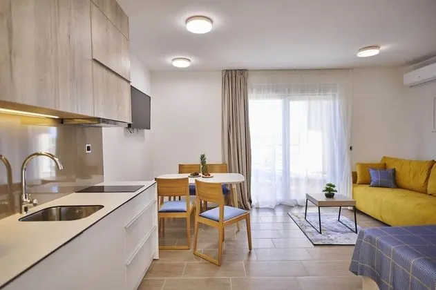 Stüdyo, Balkon