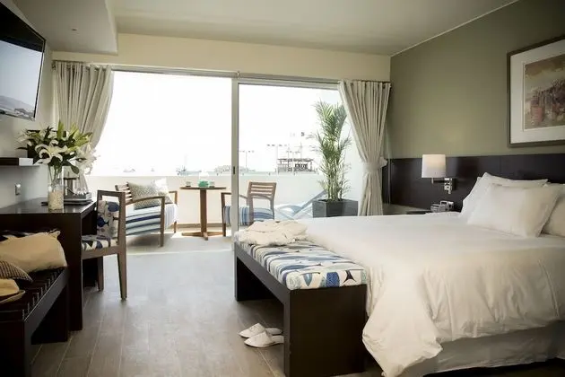 Deluxe Tek Büyük Yataklı Oda
