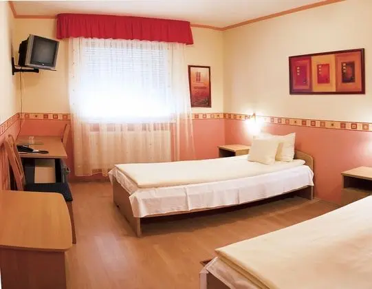 Standard İki Ayrı Yataklı Oda, 2 Tek Kişilik Yatak, Şehir Manzaralı