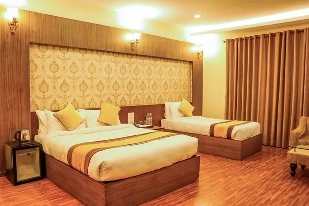 Deluxe Üç Kişilik Oda